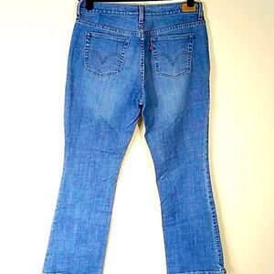 VTG LEVI’S 515 TM BOOT CUT WOMEN JEANS SIZE 12M